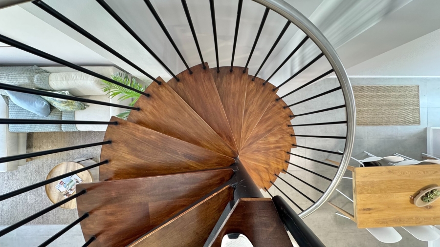 2 Bedroom Property for Sale in Whispering Pines Western Cape